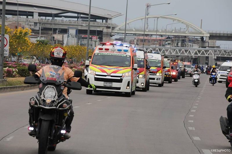 ปิดถนนแห่ศพกู้ภัย ปิดถนนแห่ศพกู้ภัย