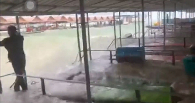 อุบลราชธานีอ่วม อุบลราชธานีอ่วม