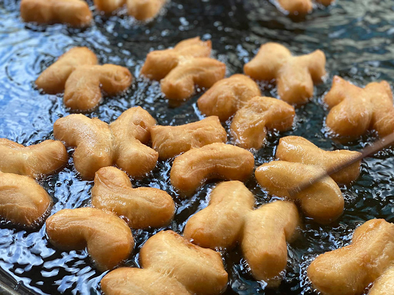 ปาท่องโก๋ ปาท่องโก๋