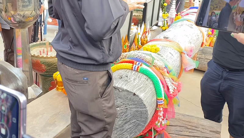 ลุงพล ลุงพล