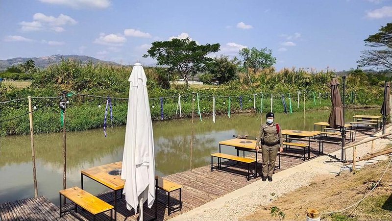 รีสอร์ต รีสอร์ต