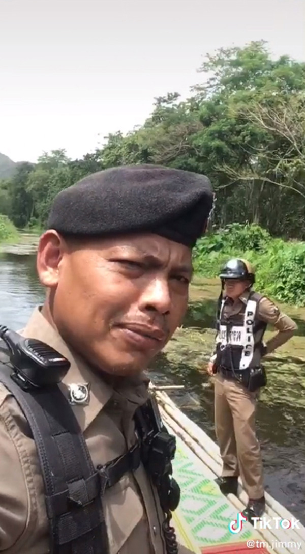 คลิปตำรวจล่องแพจับนักพนัน คลิปตำรวจล่องแพจับนักพนัน