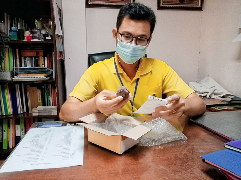 อาถรรพ์ ! ส่งคืนหินภูเขาไฟ - ศิวลึงค์ปราสาทพนมรุ้ง อาถรรพ์ ! ส่งคืนหินภูเขาไฟ - ศิวลึงค์ปราสาทพนมรุ้ง