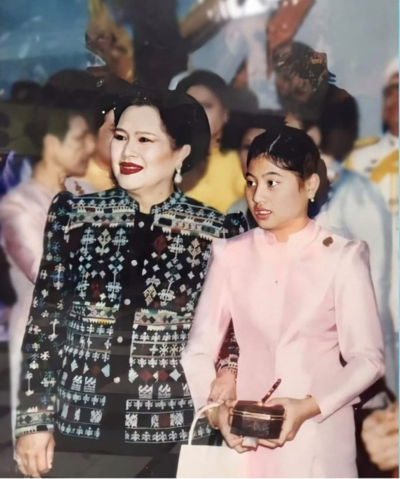 พระบรมราชชนนีพันปีหลวง พระบรมราชชนนีพันปีหลวง