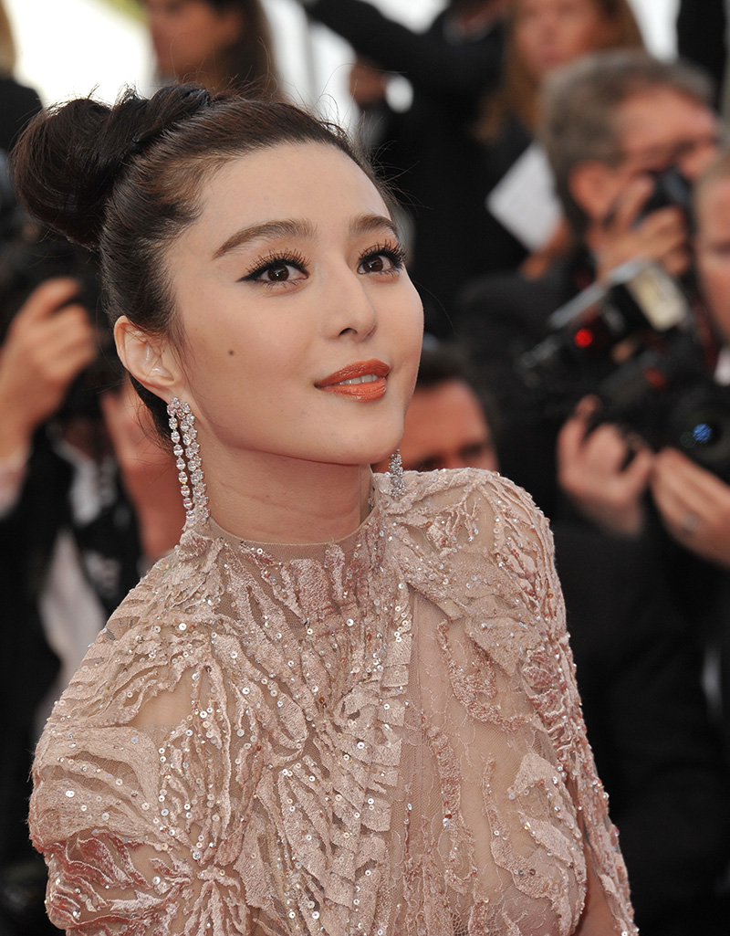 แม่ค้าออนไลน์หน้าคล้าย ฟ่าน ปิงปิง แม่ค้าออนไลน์หน้าคล้าย ฟ่าน ปิงปิง