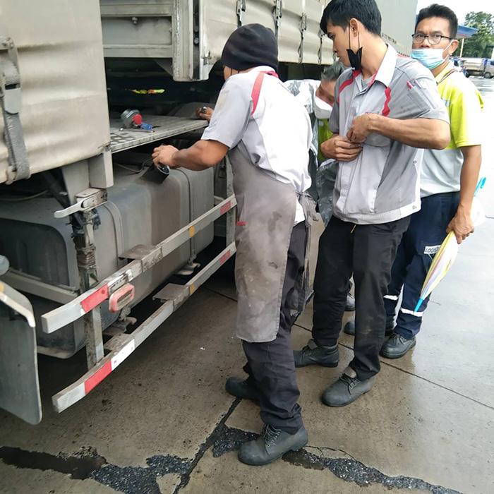 คนมีรถต้องระวัง เติมน้ำมันแต่ดันมีน้ำผสม คนมีรถต้องระวัง เติมน้ำมันแต่ดันมีน้ำผสม