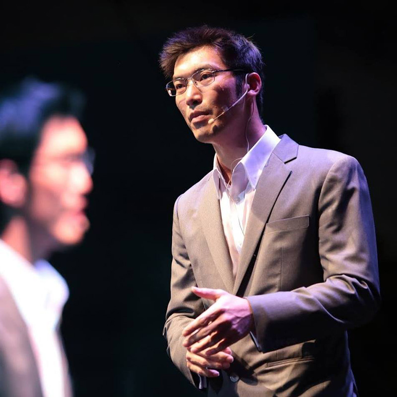 ธนาธร ธนาธร