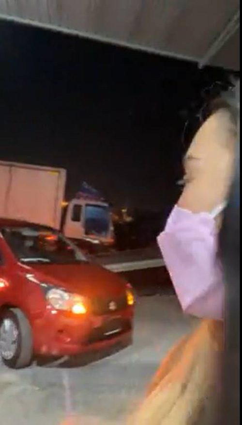 สาวเข่าแทบทรุด สั่งกล่องสุ่มพิมรี่พาย 1 แสน ได้รถยนต์ สาวเข่าแทบทรุด สั่งกล่องสุ่มพิมรี่พาย 1 แสน ได้รถยนต์