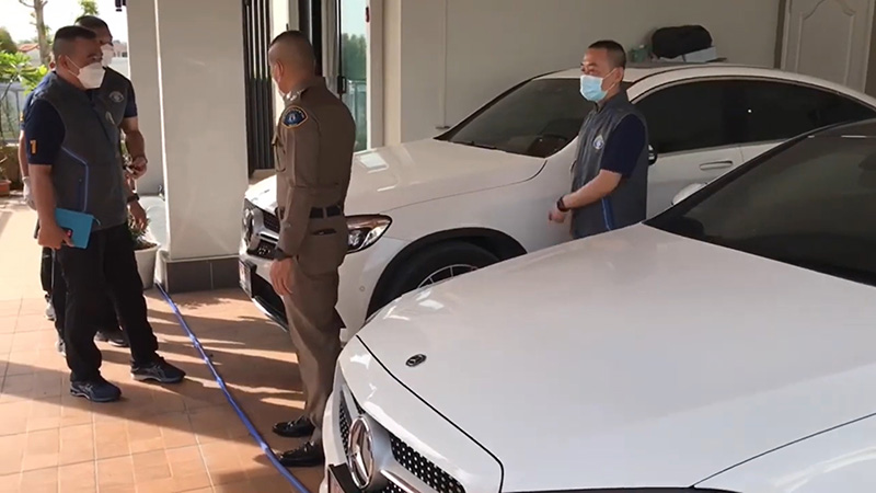 2 อดีตพนักงาน ฉกบัตรเติมเงินค่ายมือถือ 2 อดีตพนักงาน ฉกบัตรเติมเงินค่ายมือถือ