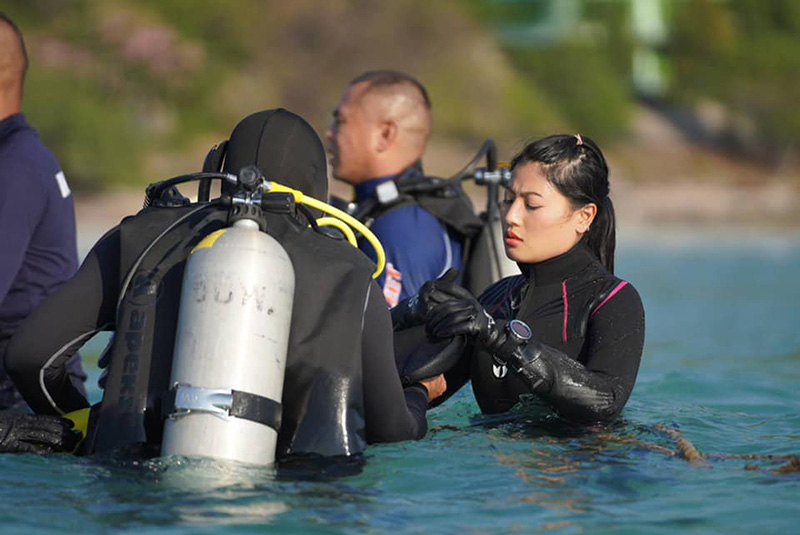 กองทัพเรือ ทูลเกล้าฯ ถวายเครื่องหมาย นักทำลายใต้น้ำจู่โจม เจ้าฟ้าสิริวัณณวรีฯ กองทัพเรือ ทูลเกล้าฯ ถวายเครื่องหมาย นักทำลายใต้น้ำจู่โจม เจ้าฟ้าสิริวัณณวรีฯ