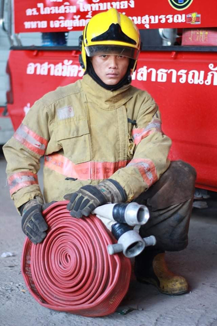 เคลื่อนศพ พอส นักดับเพลิง วัย 19 ปี เคลื่อนศพ พอส นักดับเพลิง วัย 19 ปี