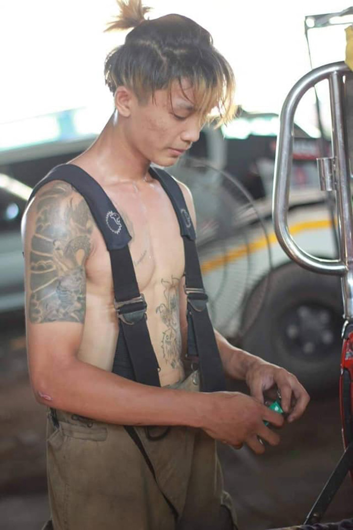 พอส กรสิทธิ์ พอส กรสิทธิ์