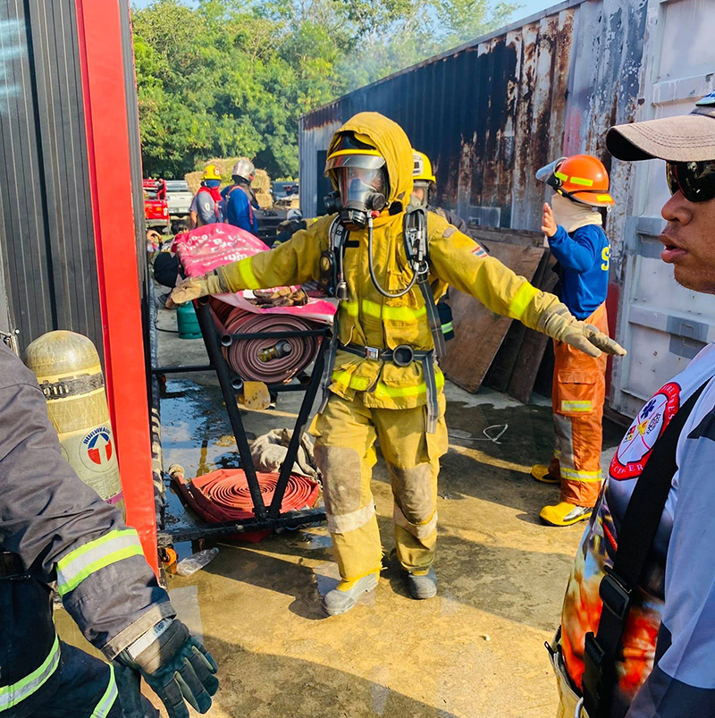 เคลื่อนศพ พอส นักดับเพลิง วัย 19 ปี เคลื่อนศพ พอส นักดับเพลิง วัย 19 ปี