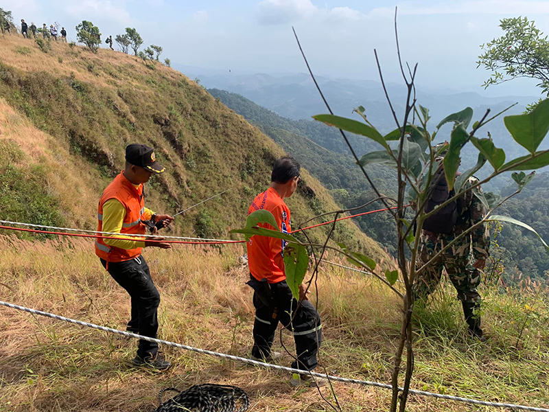 ช่วยทหารตกเหวลึก 104 เมตร ดอยมณฑา ช่วยทหารตกเหวลึก 104 เมตร ดอยมณฑา