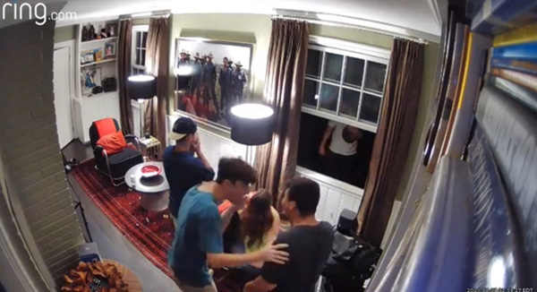 พ่อแก้เผ็ดลูกชาย หนีเที่ยวกลางดึก พ่อแก้เผ็ดลูกชาย หนีเที่ยวกลางดึก