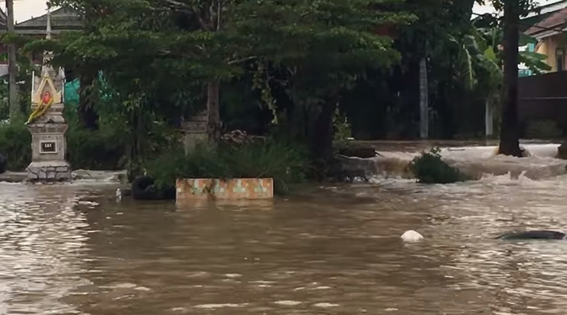 น้ำซัดแตก ทะลักเข้าท่วมวัด น้ำซัดแตก ทะลักเข้าท่วมวัด