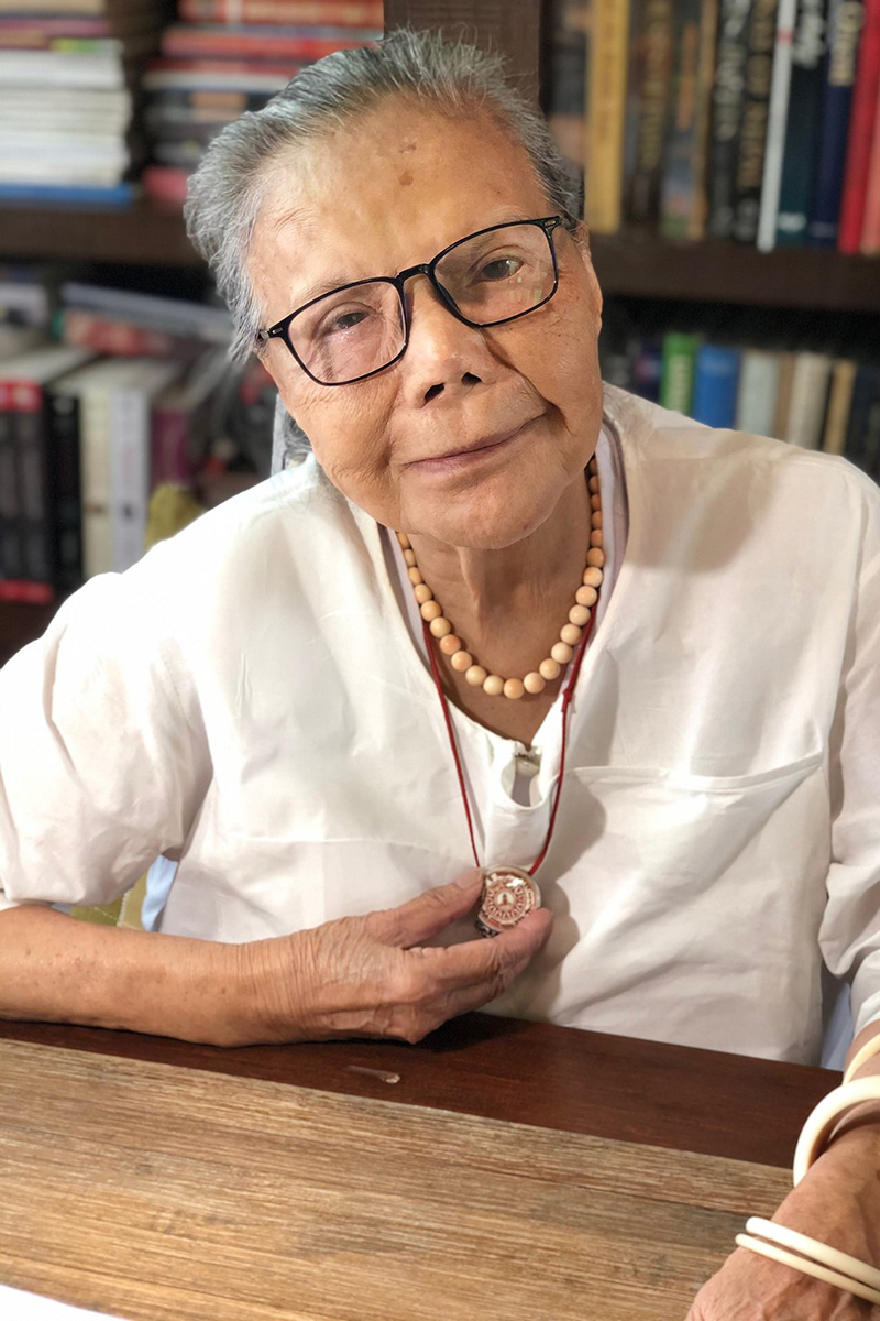 ทมยันตี ทมยันตี