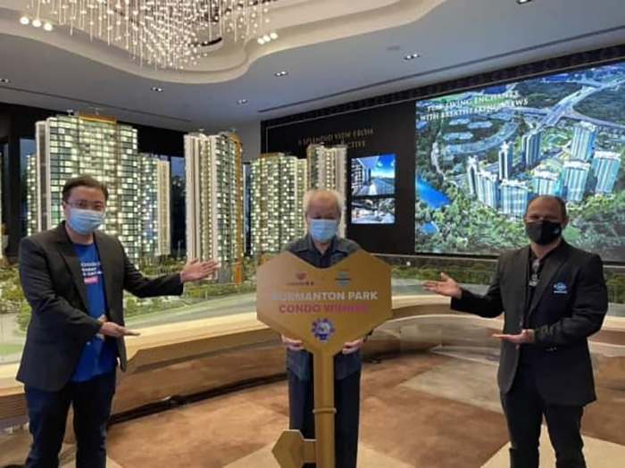 ดวงเฮง ! ตาวัย 70 ช้อปออนไลน์ 11.11 ดวงเฮง ! ตาวัย 70 ช้อปออนไลน์ 11.11