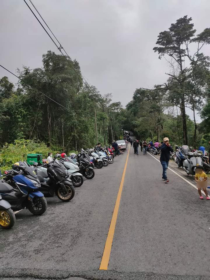 คนแห่เที่ยวเขาใหญ่ คนแห่เที่ยวเขาใหญ่