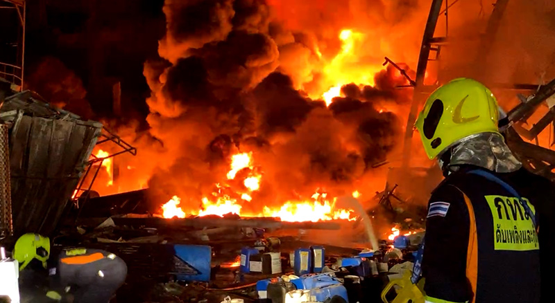 ไฟไหม้โรงงานกิ่งแก้ว ไฟไหม้โรงงานกิ่งแก้ว