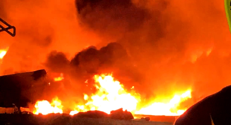 ไฟไหม้โรงงานกิ่งแก้ว ไฟไหม้โรงงานกิ่งแก้ว