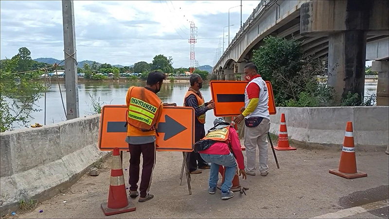ทางหลวงนครสวรรค์ ปิดทางลงแม่น้ำชั่วคราว ทางหลวงนครสวรรค์ ปิดทางลงแม่น้ำชั่วคราว