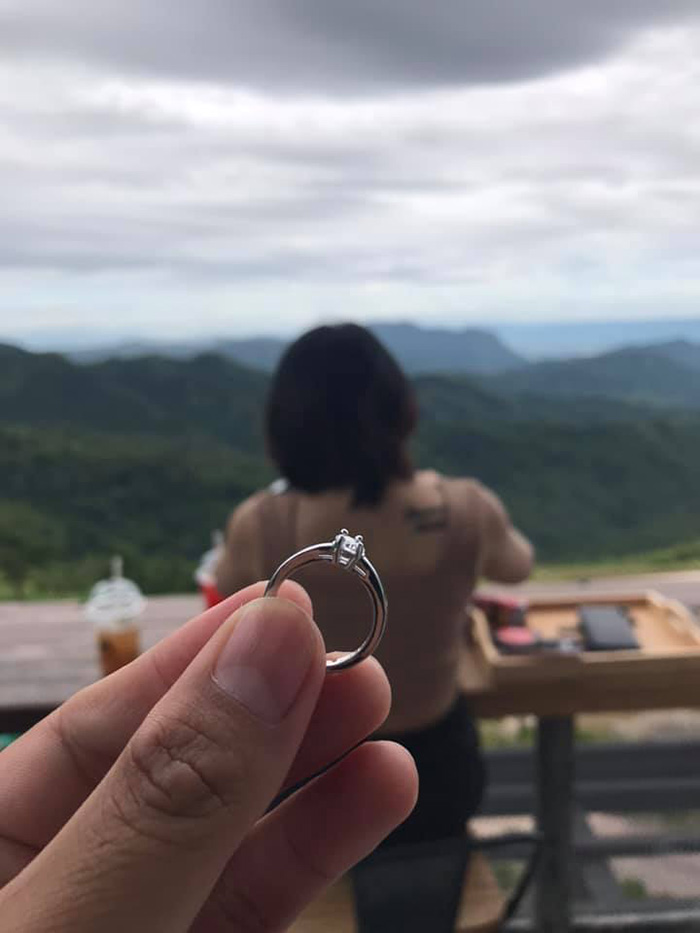 หนุ่มวางแผนเซอร์ไพรส์ขอแฟนแต่งงาน หนุ่มวางแผนเซอร์ไพรส์ขอแฟนแต่งงาน