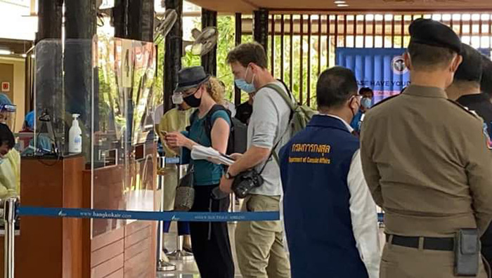 นักท่องเที่ยว นักท่องเที่ยว