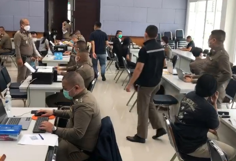 12 รุ่นพี่อุเทนถวาย 12 รุ่นพี่อุเทนถวาย