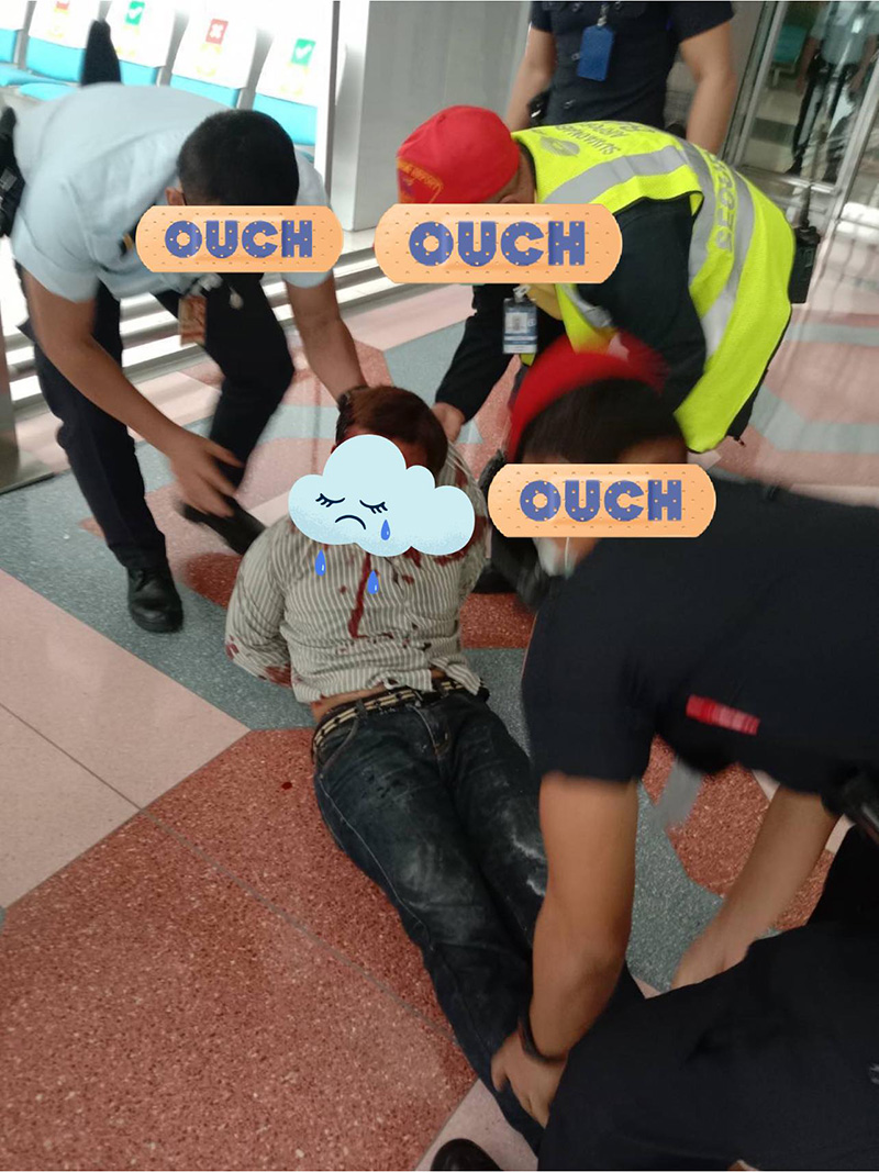 คลิปนาทีชายคลั่งถือขวานบุกลานจอดวิ่งใส่เครื่องบิน คลิปนาทีชายคลั่งถือขวานบุกลานจอดวิ่งใส่เครื่องบิน