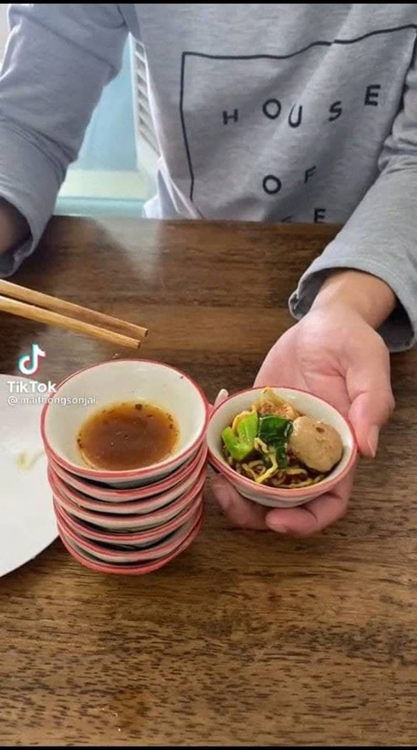 ก๋วยเตี๋ยวเรือยุคหมูแพง ก๋วยเตี๋ยวเรือยุคหมูแพง