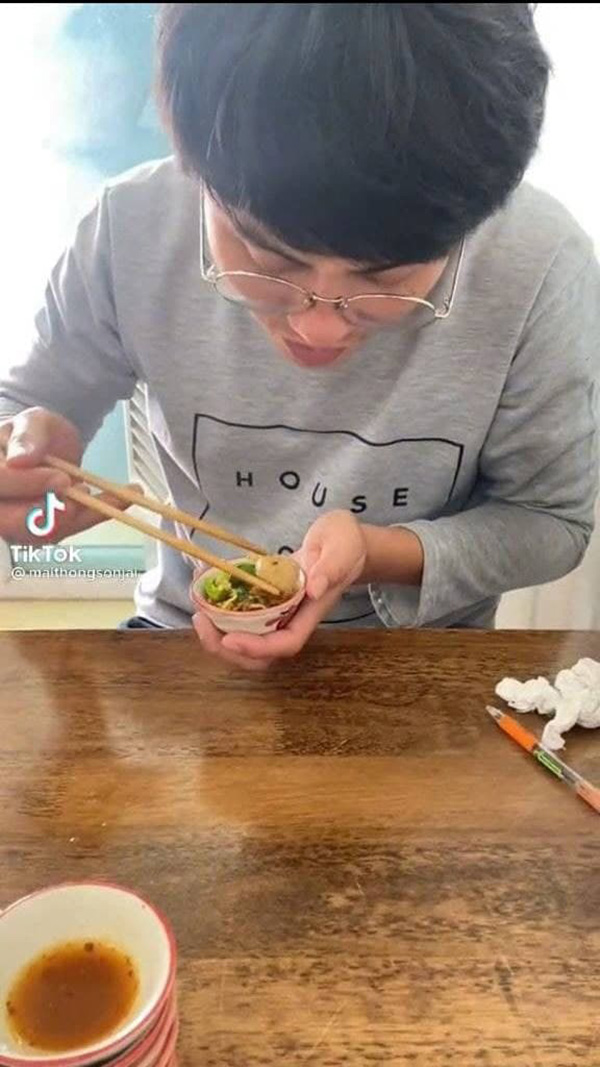 ก๋วยเตี๋ยวเรือยุคหมูแพง ก๋วยเตี๋ยวเรือยุคหมูแพง