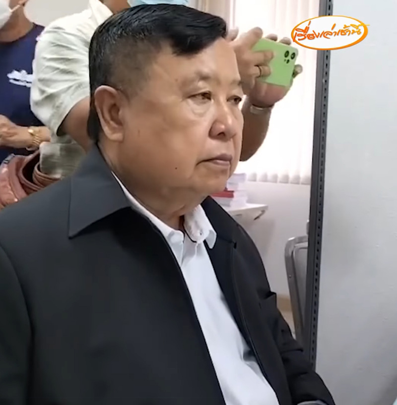 รองเปี๊ยก แจ้งความ สุชาติ ตันเจริญ รองประธานสภาฯ ตบกลางงานศพ รองเปี๊ยก แจ้งความ สุชาติ ตันเจริญ รองประธานสภาฯ ตบกลางงานศพ