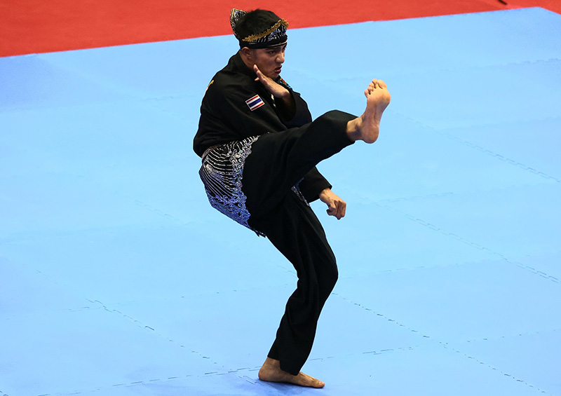 3 หนุ่มทีมปันจักสีลัต คว้าเหรียญทองแรก 3 หนุ่มทีมปันจักสีลัต คว้าเหรียญทองแรก