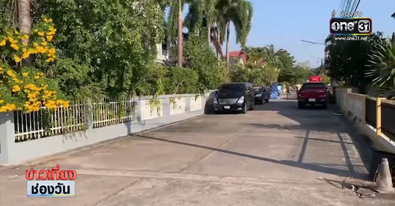 ป้าหวงรั้ว ยอมอ่อน เทศกิจชี้จ่ายส่วนกลางเท่ากัน ป้าหวงรั้ว ยอมอ่อน เทศกิจชี้จ่ายส่วนกลางเท่ากัน