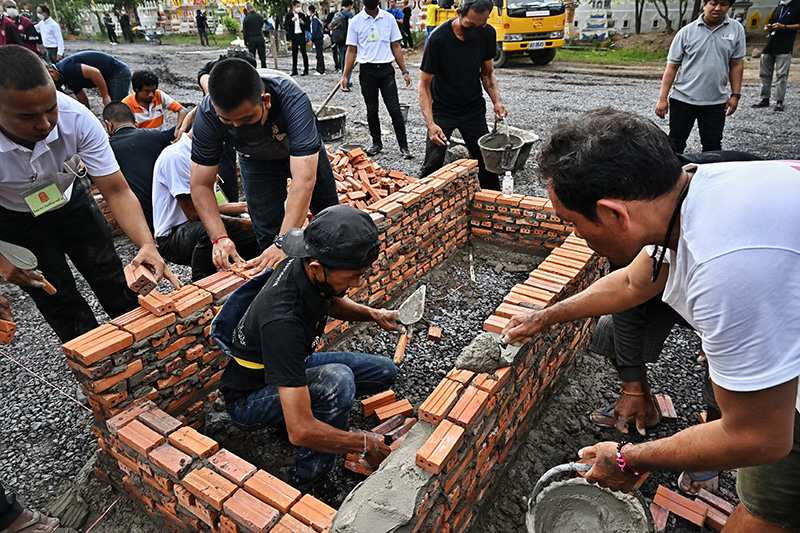 เผยภาพ เตาเชิงตะกอน ชาวบ้านร่วมใจก่ออิฐ เผยภาพ เตาเชิงตะกอน ชาวบ้านร่วมใจก่ออิฐ