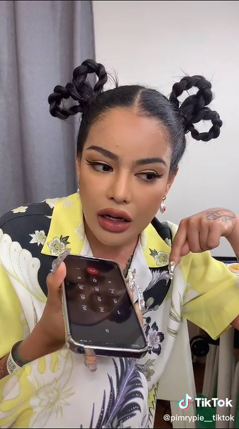 เมื่อแก๊งคอลเซ็นเตอร์ ปะทะ พิมรี่พาย เมื่อแก๊งคอลเซ็นเตอร์ ปะทะ พิมรี่พาย