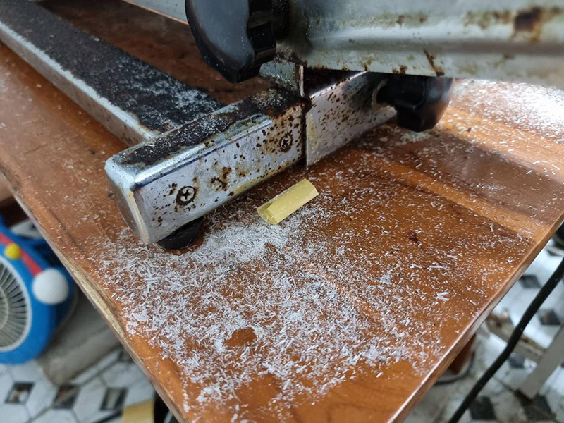 บุกทลายแหล่งผลิต ขายส่งผงชูรสปลอม บุกทลายแหล่งผลิต ขายส่งผงชูรสปลอม