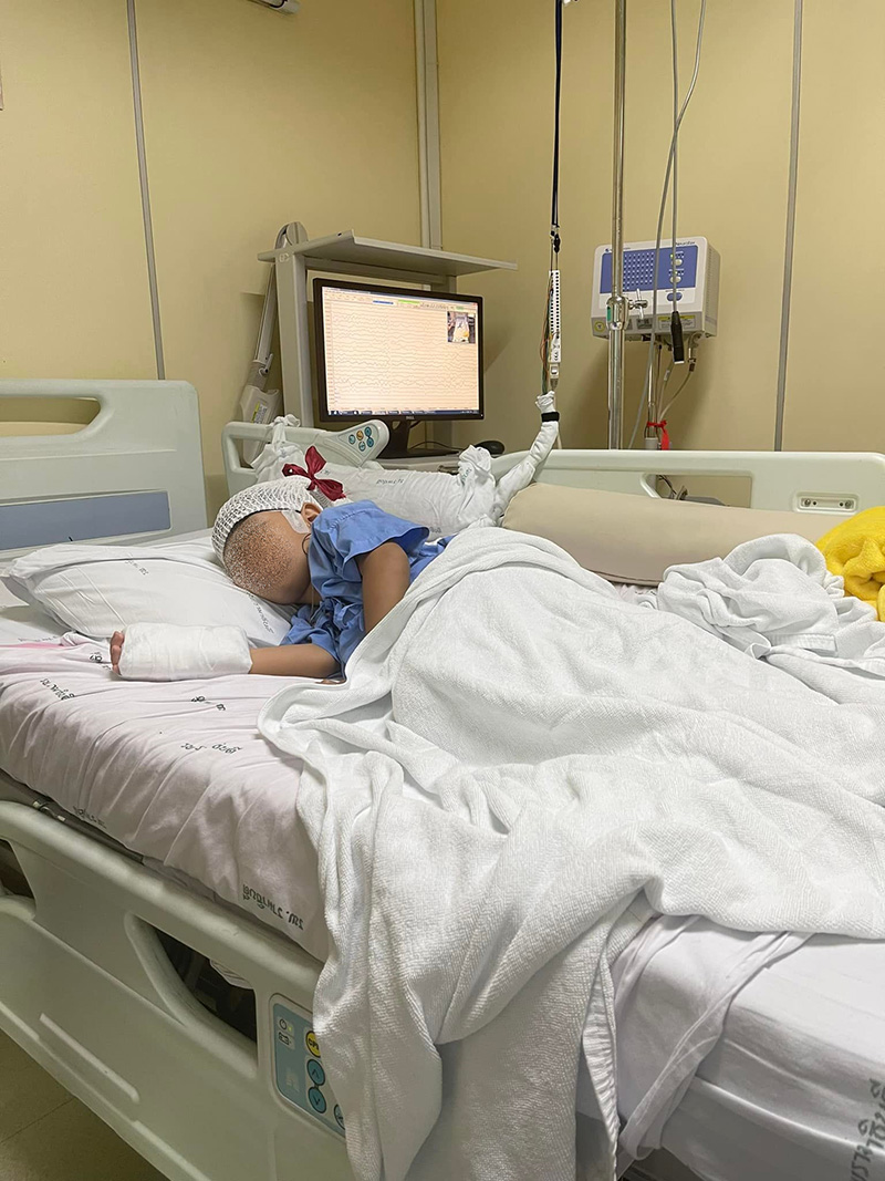 แม่แชร์ประสบการณ์ ลูกน้อยป่วยเนื้องอกหัวเราะ แม่แชร์ประสบการณ์ ลูกน้อยป่วยเนื้องอกหัวเราะ