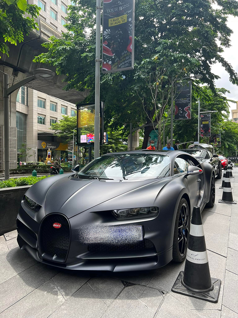 รถหรู Bugatti 20 คันในโลก ราคา 300 ล้าน รถหรู Bugatti 20 คันในโลก ราคา 300 ล้าน