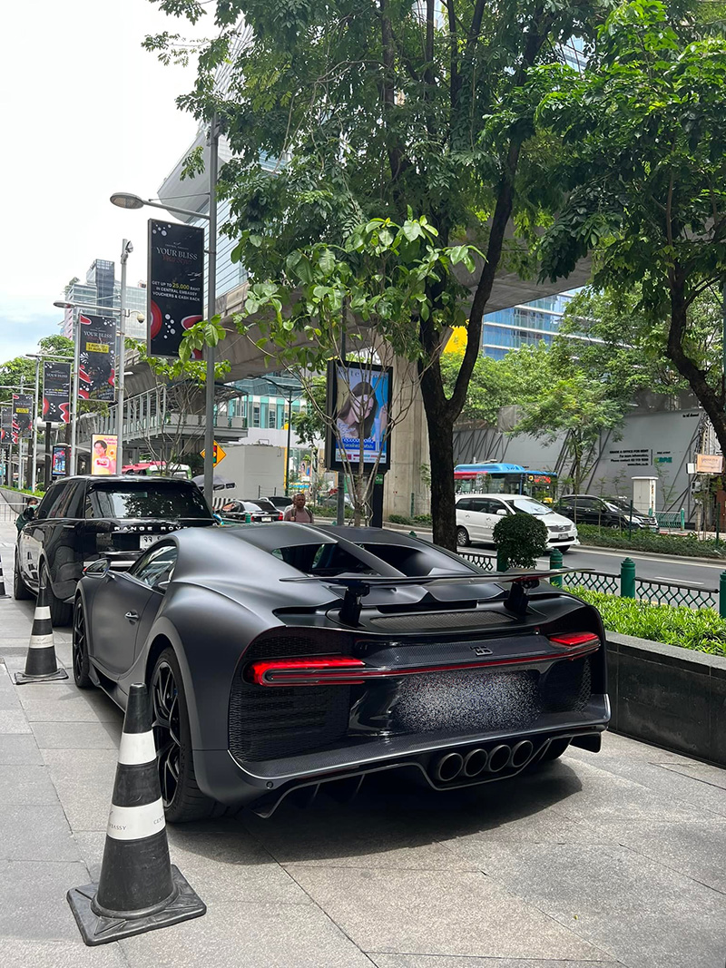 รถหรู Bugatti 20 คันในโลก ราคา 300 ล้าน รถหรู Bugatti 20 คันในโลก ราคา 300 ล้าน