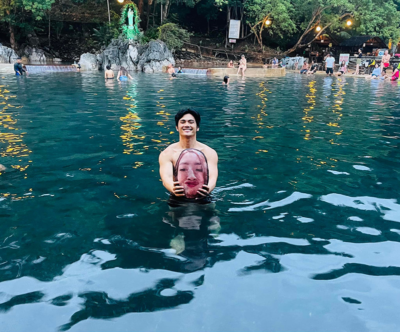 พ่อหนุ่มคลั่งรัก พ่อหนุ่มคลั่งรัก