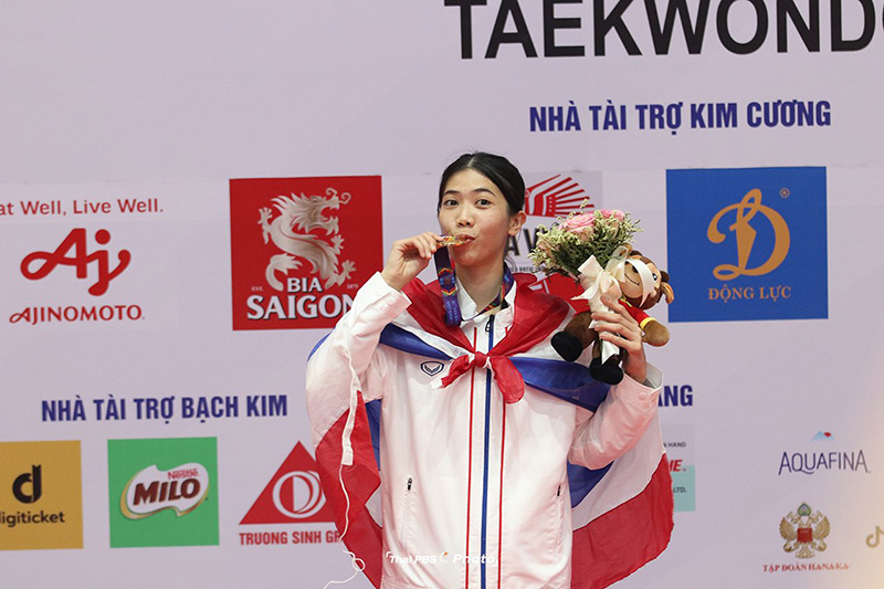 น้องเทนนิส ฟาดเดือดเตะเมียนมา น้องเทนนิส ฟาดเดือดเตะเมียนมา