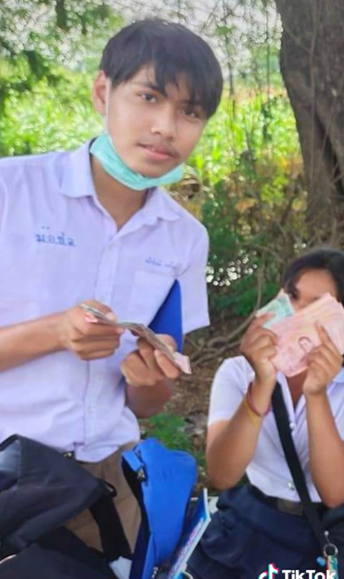 ไวรัลแม่ไม่เข้าใจลูกเป็นสตรีมเกม ด่าเพ้อเจ้อไปวัน ๆ สุดท้ายคดีพลิก ไวรัลแม่ไม่เข้าใจลูกเป็นสตรีมเกม ด่าเพ้อเจ้อไปวัน ๆ สุดท้ายคดีพลิก