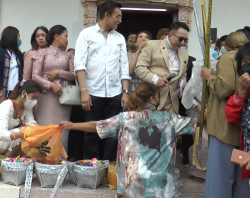 งานบวชสุดอลังการ งานบวชสุดอลังการ