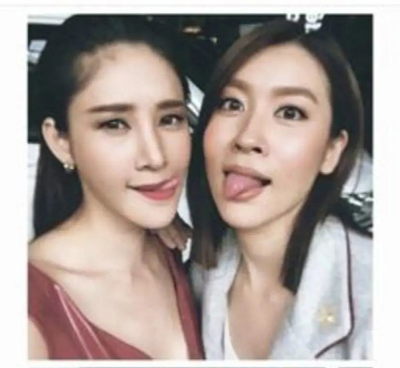 รวมชอตเด็ด เชียร์ แต๊ง ฟาดไม่ยั้งในโหนกระแส ไล่ต้อน ตร. รวมชอตเด็ด เชียร์ แต๊ง ฟาดไม่ยั้งในโหนกระแส ไล่ต้อน ตร.