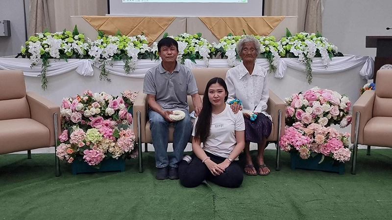 ลูกเจอพ่อที่พลัดพราก 25 ปี ไม่ท้อแม้รู้แค่ชื่อ ลูกเจอพ่อที่พลัดพราก 25 ปี ไม่ท้อแม้รู้แค่ชื่อ