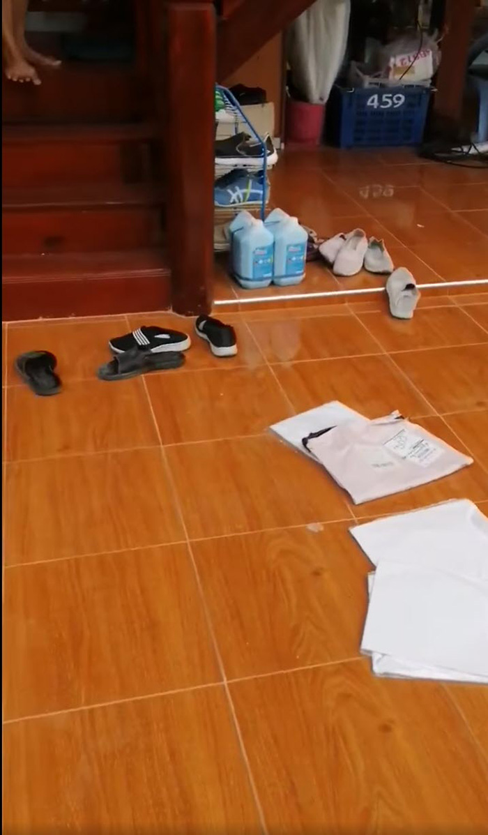 หนุ่มส่งของเจอป้าโวยแรง สินค้าไม่ตรงปก หนุ่มส่งของเจอป้าโวยแรง สินค้าไม่ตรงปก