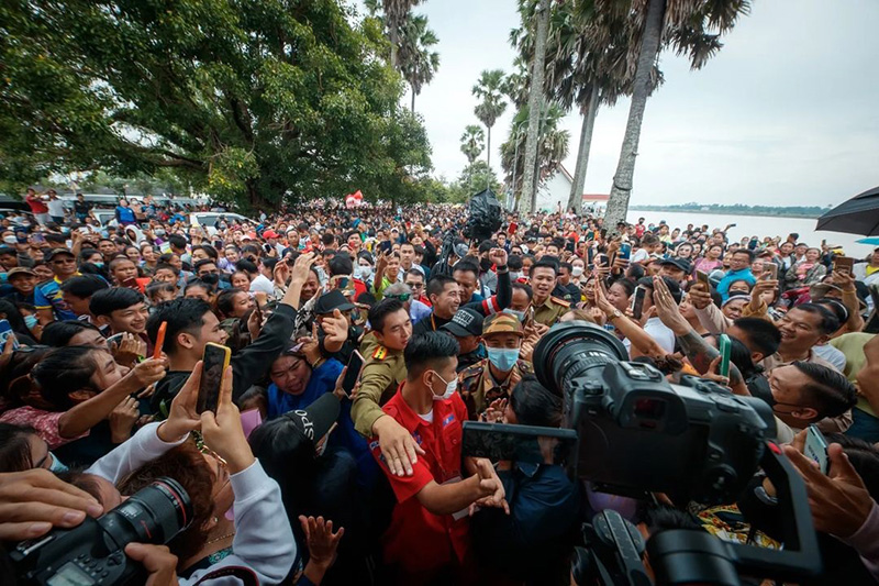 ในหลวง-พระราชินี พระราชทานพระราชสาส์น ทรงชื่นชม โตโน่ ในหลวง-พระราชินี พระราชทานพระราชสาส์น ทรงชื่นชม โตโน่