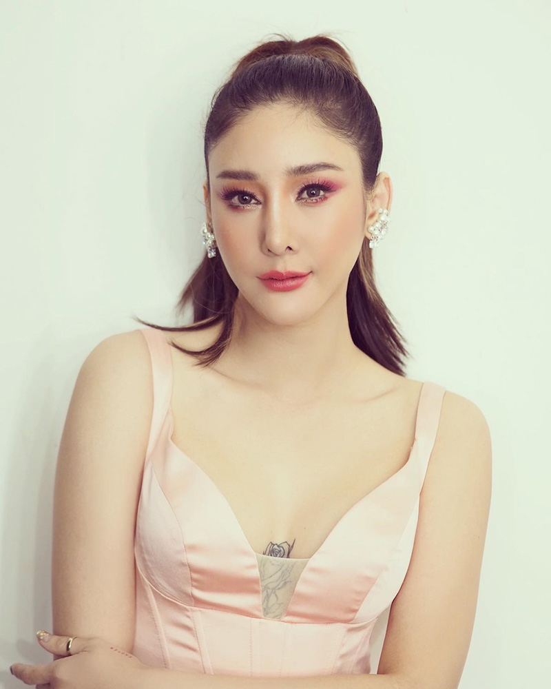 แตงโม นิดา แตงโม นิดา